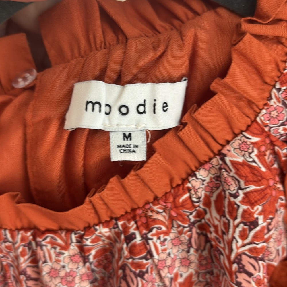 Moodie Orange and White Floral Ruffle Mini Dress - Picture 3 of 3